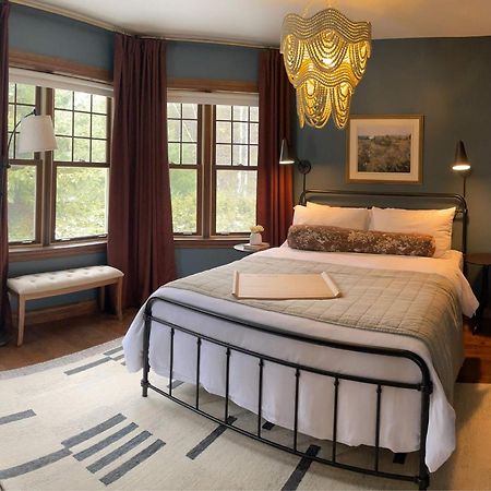 Estello Suites & Spa Lac-Megantic Ngoại thất bức ảnh