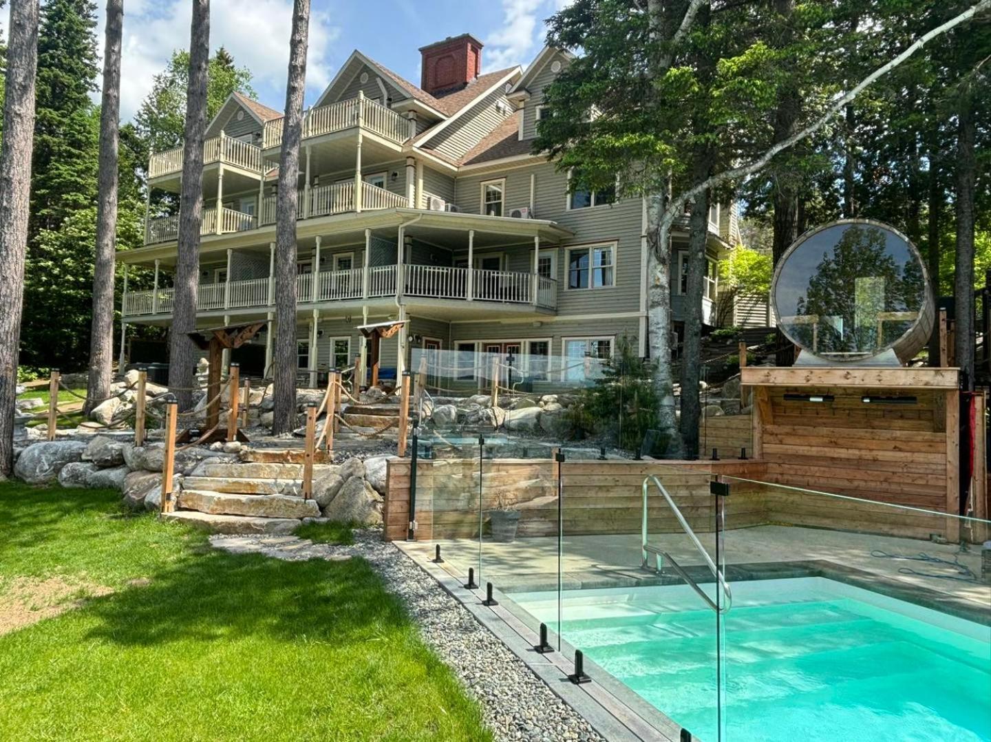 Estello Suites & Spa Lac-Megantic Ngoại thất bức ảnh